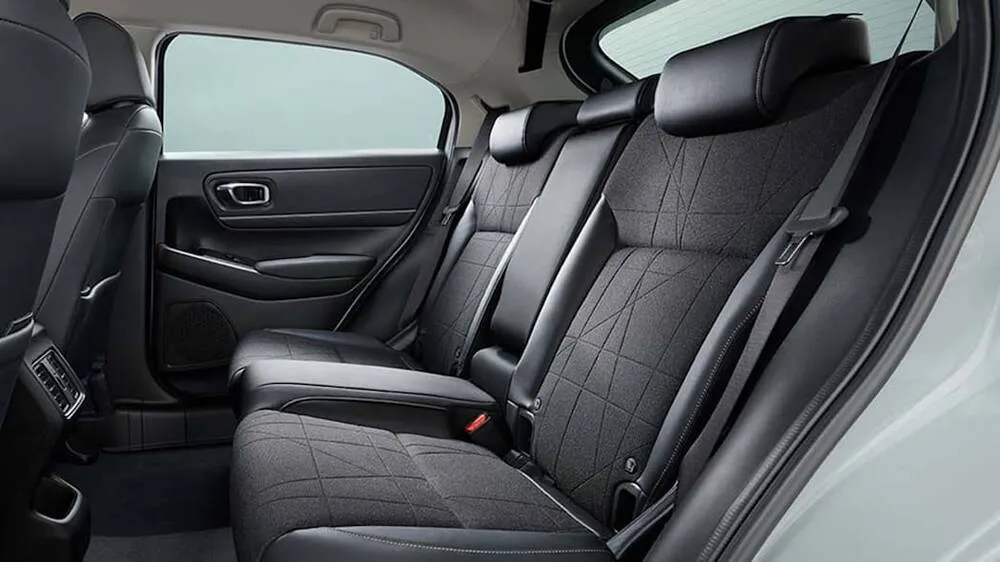 Honda Vezel e-HEV Play 2