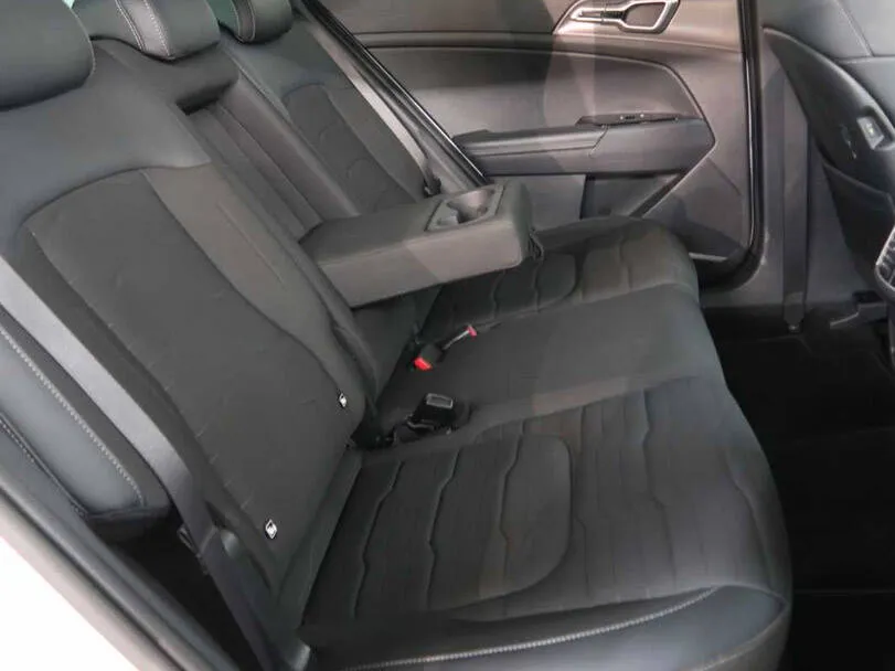 KIA Sportage FWD 2