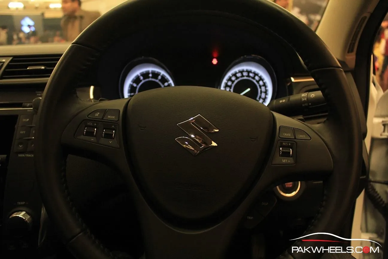 Suzuki Kizashi Base Grade 5