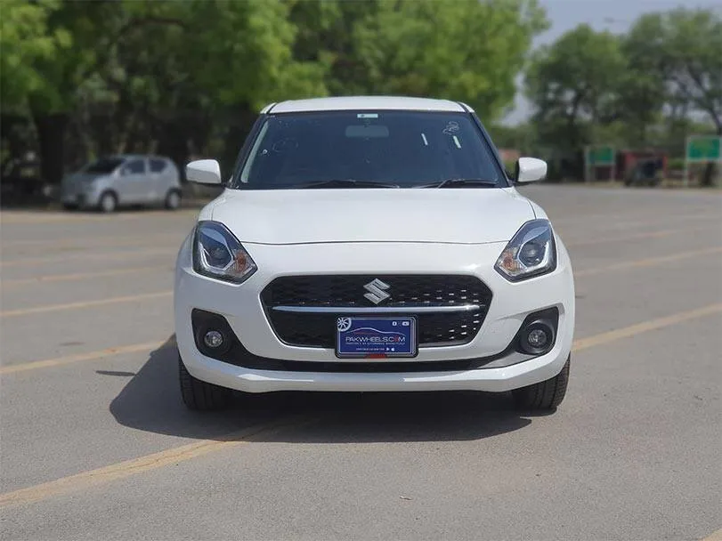 Suzuki Swift GLX CVT 6